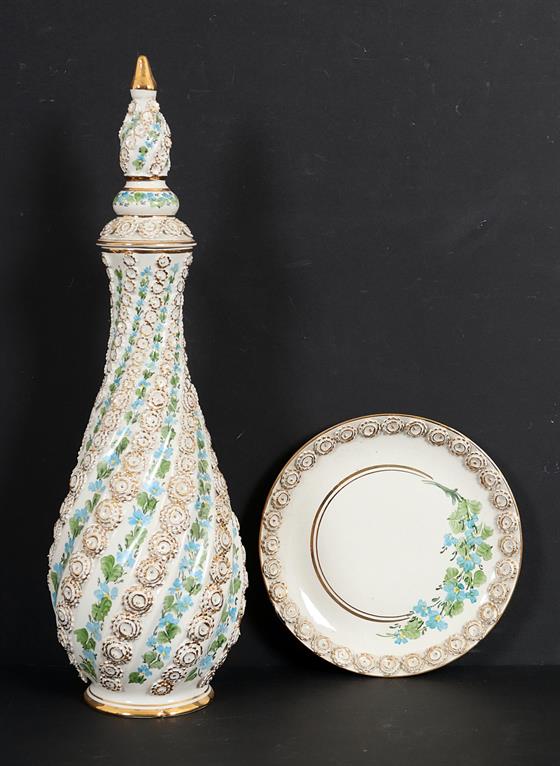 Turecká váza s talířkem a čepičkou