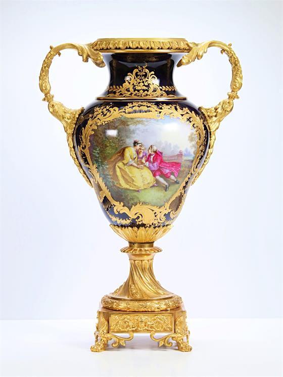 Francouzská porcelánová váza