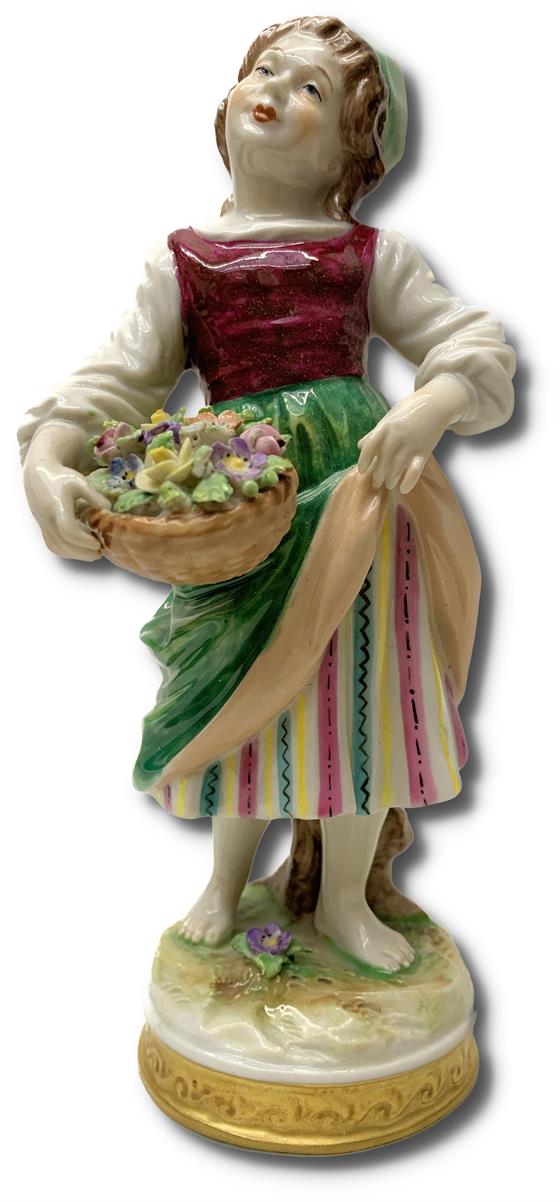 Dívka s košíkem květin