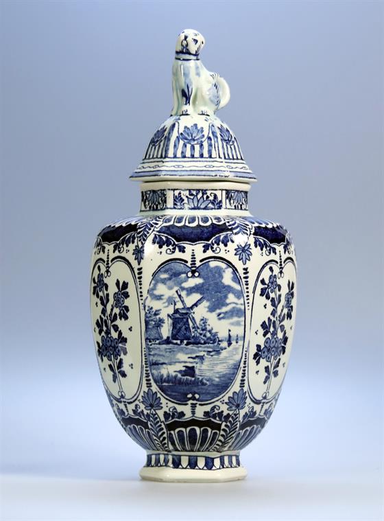 Nádoba s víkem s motivem psa