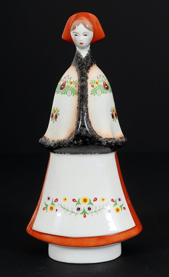 Porcelánová panenka v kroji