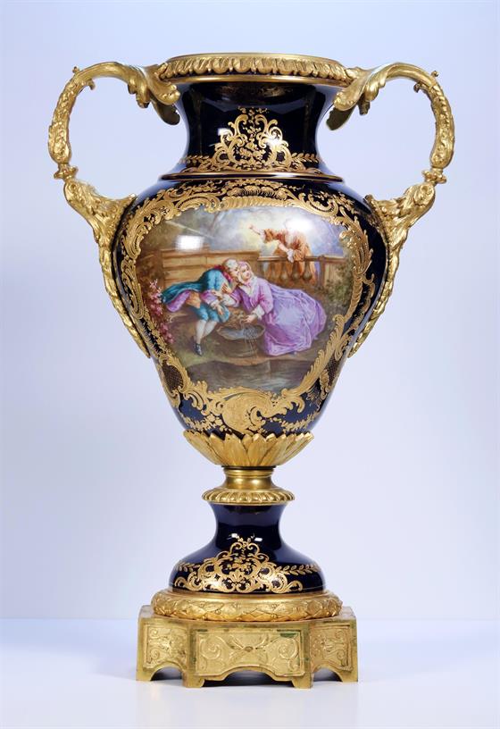 Francouzská porcelánová váza