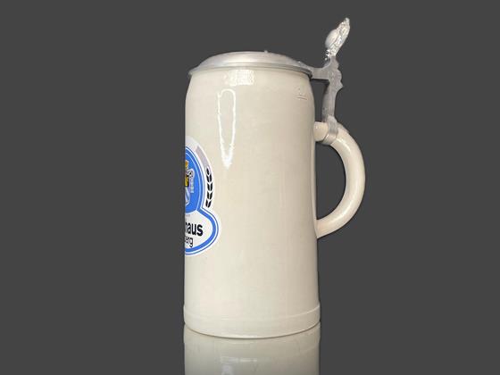 Korbel s motivem pivovaru